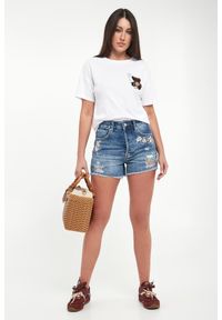 Liu Jo - Szorty damskie jeansowe z haftem LIU JO. Materiał: jeans. Wzór: haft #1