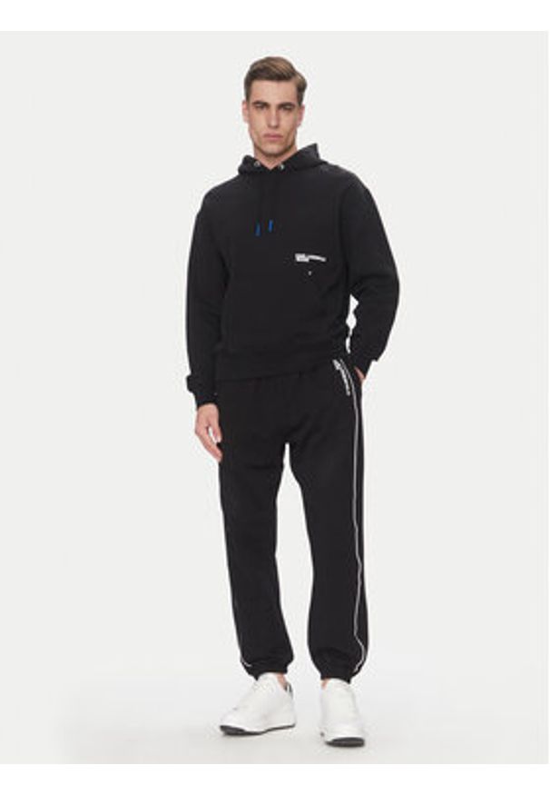 Karl Lagerfeld Jeans Spodnie dresowe A2M10098 Czarny Regular Fit. Kolor: czarny. Materiał: bawełna