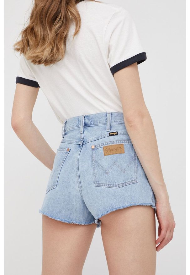 Wrangler szorty jeansowe damskie gładkie medium waist. Okazja: na co dzień. Kolor: niebieski. Materiał: jeans. Wzór: gładki. Styl: casual