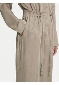 Guess Kombinezon W5YD14 WH5N2 Beżowy Regular Fit. Kolor: beżowy. Materiał: wiskoza, syntetyk #4