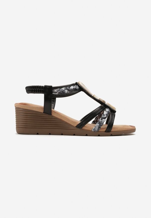 Renee - Czarne Wsuwane Sandały z Cyrkoniami na Koturnie Eredia. Okazja: na co dzień. Zapięcie: bez zapięcia. Kolor: czarny. Materiał: jeans. Wzór: aplikacja. Sezon: lato. Obcas: na koturnie. Styl: casual, boho