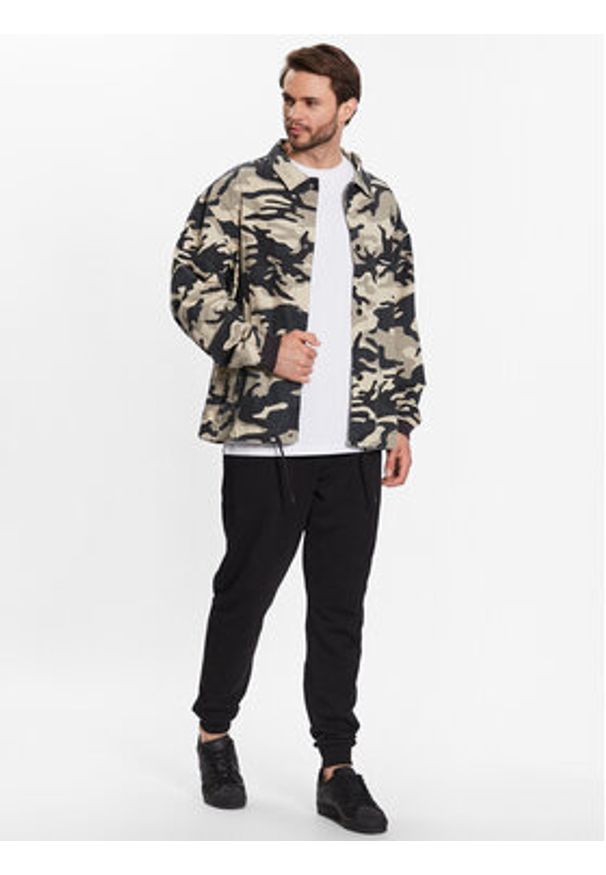 DC Kurtka przejściowa ADYJK03165 Zielony Boxy Fit. Kolor: zielony. Materiał: bawełna