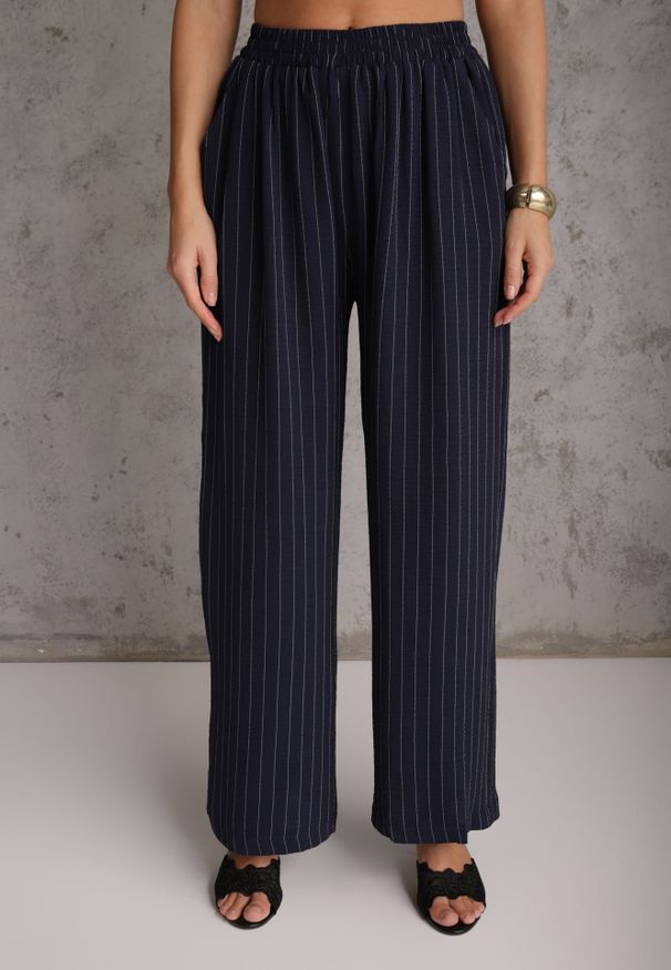 Renee - Granatowy Komplet z Wiskozy Spodnie Wide Leg i Koszula Bez Rękawów z Paskiem Adduin. Kolor: niebieski. Materiał: wiskoza