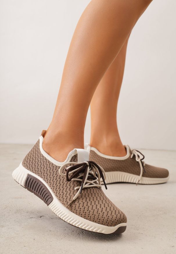 Born2be - Jasnobrązowe Sneakersy z Podwójnym Sznurowaniem Dorielle. Okazja: na co dzień. Zapięcie: sznurówki. Kolor: brązowy. Materiał: jeans