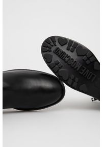 Love Moschino Sztyblety skórzane damskie kolor czarny na płaskim obcasie. Nosek buta: okrągły. Kolor: czarny. Materiał: skóra. Obcas: na obcasie. Wysokość obcasa: niski #3