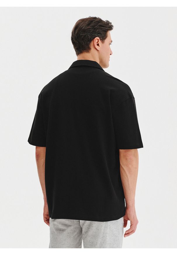 Pako Lorente - PAKO LORENTE - Koszula męska w kolorze czarnym z krótkim rękawem. Okazja: na co dzień. Kolor: czarny. Materiał: bawełna, elastan. Długość rękawa: krótki rękaw. Długość: krótkie. Sezon: lato. Styl: casual