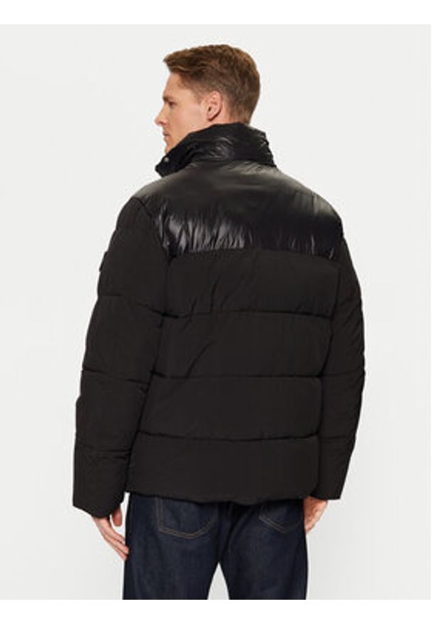 JOOP! Jeans Kurtka zimowa 15 JJO-142Joshas 30044302 Czarny Regular Fit. Kolor: czarny. Materiał: syntetyk. Sezon: zima
