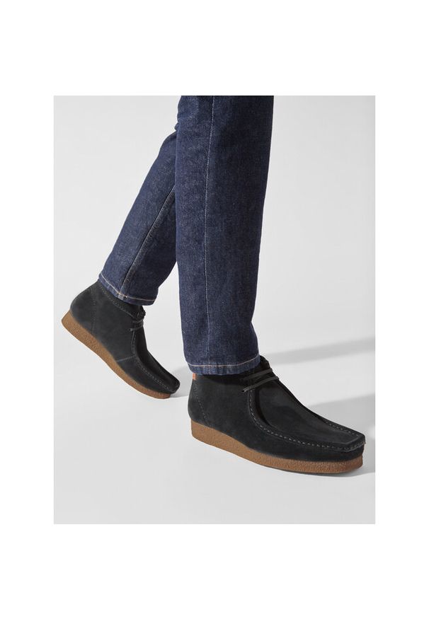 Trzewiki Clarks. Kolor: czarny