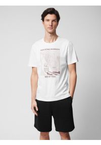 outhorn - T-shirt z nadrukiem męski - złamana biel. Materiał: bawełna, materiał, dzianina. Długość: długie. Wzór: nadruk. Sezon: wiosna