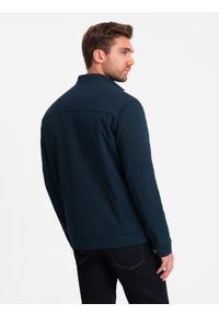Ombre Clothing - Męska kurtka typu biker ze stójką i kieszeniami – granatowa V1 - Rozmiar: L. Okazja: na co dzień. Typ kołnierza: kołnierzyk stójkowy. Kolor: niebieski. Materiał: syntetyk, tkanina, poliester, materiał. Wzór: ze splotem. Styl: casual #8