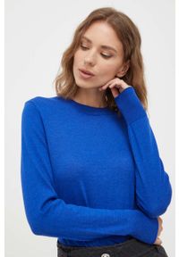 BOSS sweter damski kolor niebieski lekki. Kolor: niebieski. Materiał: dzianina. Długość rękawa: długi rękaw. Długość: długie. Styl: klasyczny