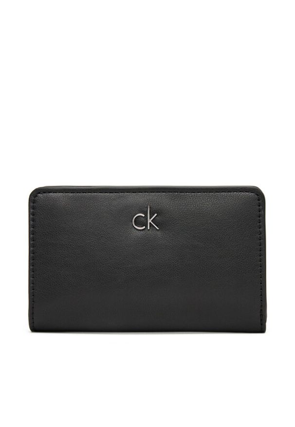 Calvin Klein Duży Portfel Damski Ck Re-Lock Medium Bifold LV04F1033G Czarny. Kolor: czarny. Materiał: skóra