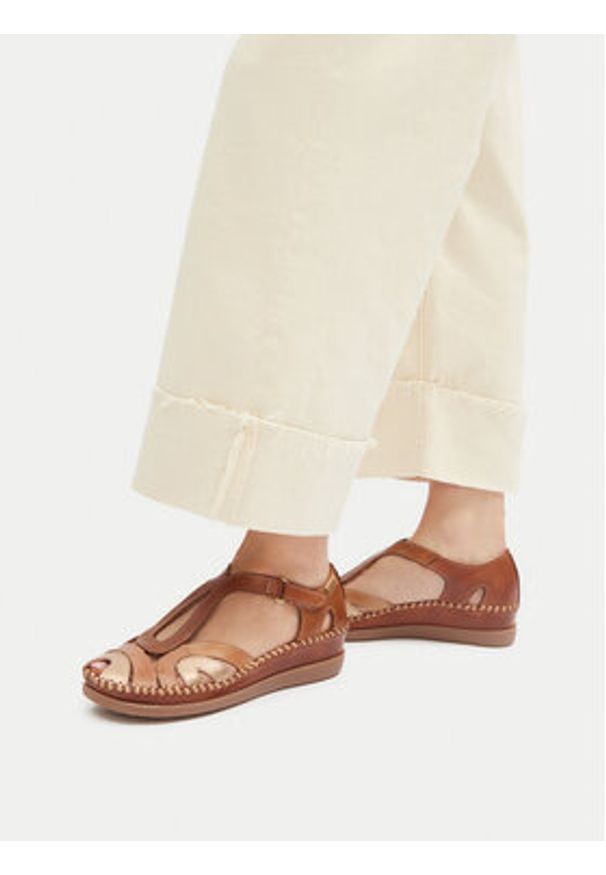 Pikolinos Sandały Cadaques W8K-1569C4 Brązowy. Kolor: brązowy. Materiał: skóra