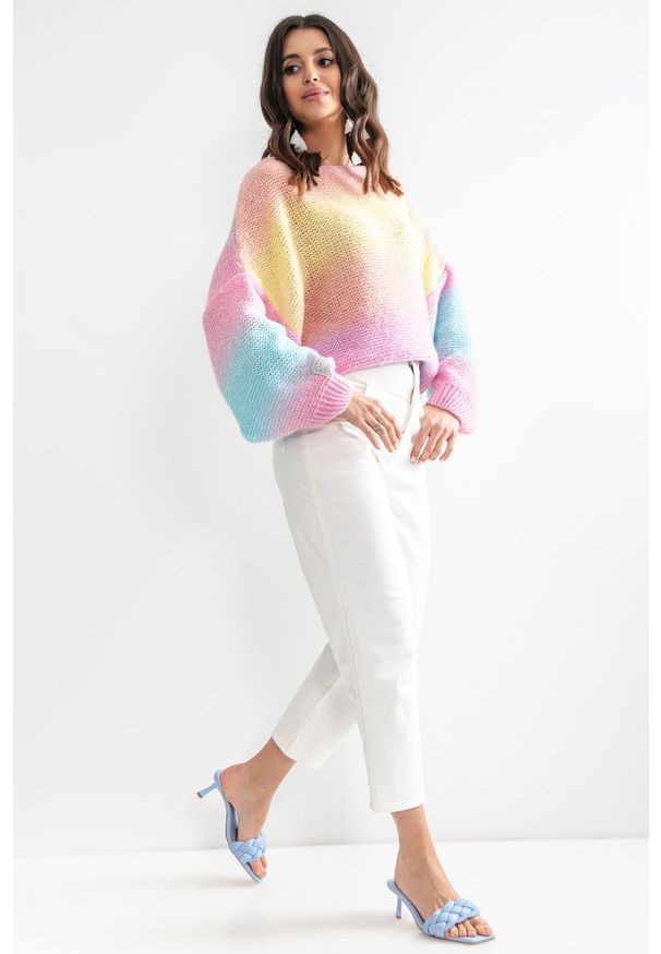 e-margeritka - Sweter oversize kolorowy z szerokimi rękawami - l/xl. Materiał: poliester, poliamid, akryl, wełna, materiał. Długość: krótkie. Wzór: kolorowy. Sezon: wiosna