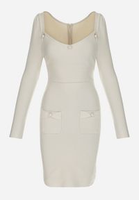 Born2be - Jasnobeżowa Sukienka Dopasowana z Perłami i Długim Rękawem Juhisa. Typ kołnierza: dekolt kwadratowy. Kolor: beżowy. Długość rękawa: długi rękaw. Typ sukienki: dopasowane. Długość: mini #2