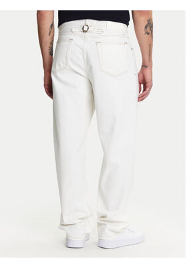TOMMY HILFIGER - Tommy Hilfiger Jeansy F1 Movie MW0MW41381 Écru Loose Fit. Kolor: kremowy