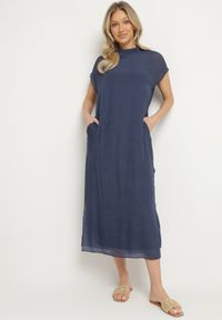 Born2be - Niebieska Sukienka Pudełkowa Ozdobiona Wiązaniem Napelira. Okazja: na co dzień. Kolor: niebieski. Materiał: jeans. Wzór: aplikacja. Styl: klasyczny, casual, elegancki #1