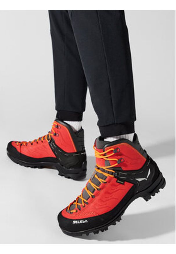 Salewa Trekkingi Rapace Gtx GORE-TEX 61332-1581 Czerwony. Kolor: czerwony. Materiał: nubuk, skóra. Technologia: Gore-Tex. Sport: turystyka piesza