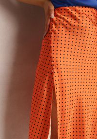 Renee - Pomarańczowa Spódnica Tymysus. Kolor: pomarańczowy. Materiał: tkanina. Wzór: kropki, aplikacja. Sezon: lato. Styl: elegancki