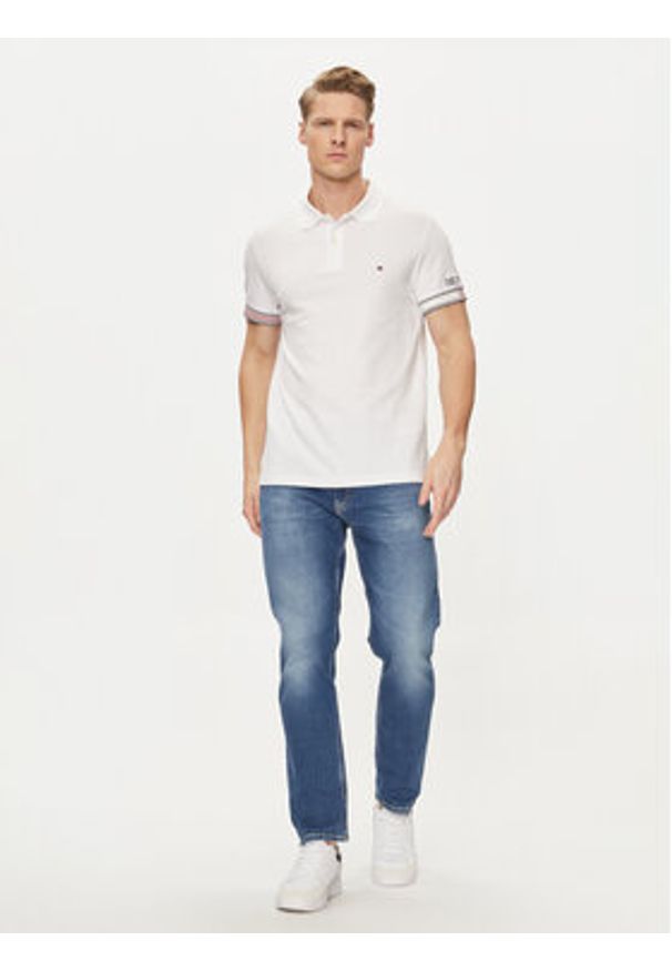 TOMMY HILFIGER - Tommy Hilfiger Polo Flag MW0MW34780 Biały Slim Fit. Typ kołnierza: polo. Kolor: biały. Materiał: bawełna, wiskoza