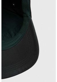 Guess czapka z daszkiem bawełniana kolor zielony z aplikacją. Kolor: zielony. Materiał: bawełna. Wzór: aplikacja #4