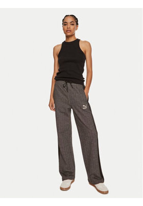 Puma Spodnie dresowe T7 High Waist Track 626798 01 Szary Regular Fit. Stan: podwyższony. Kolor: szary. Materiał: bawełna, materiał