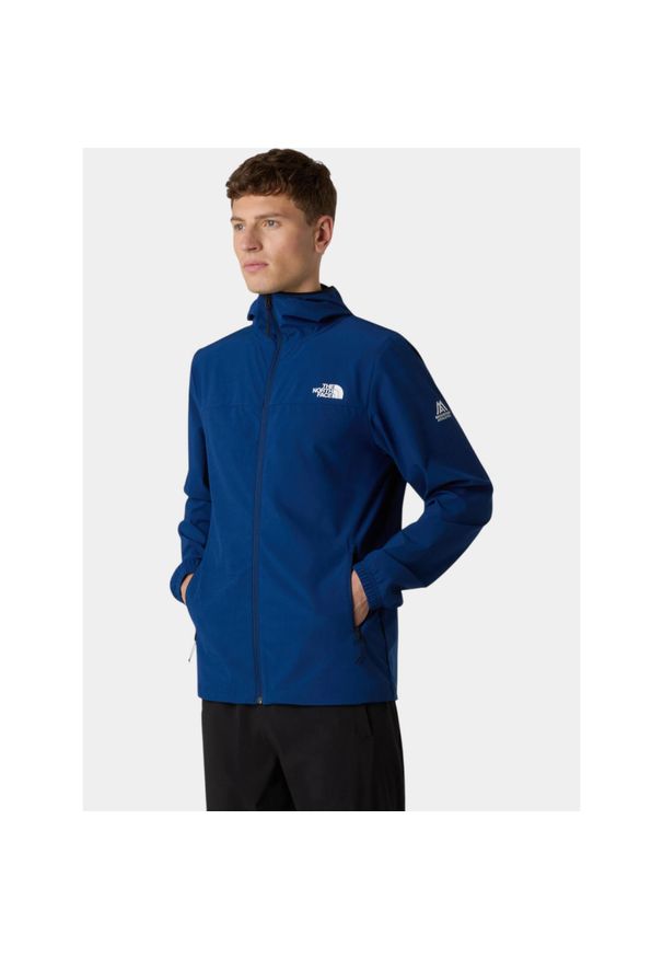 Kurtka Męska The North Face M Mountain Athletics. Kolor: niebieski. Materiał: softshell. Sport: fitness, turystyka piesza