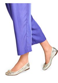 Kazar - Złote baleriny damskie. Kolor: złoty. Materiał: skóra. Wzór: aplikacja #2