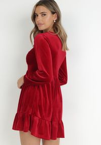 Born2be - Bordowa Sukienka c Dalki. Kolor: czerwony. Materiał: welur. Sezon: zima