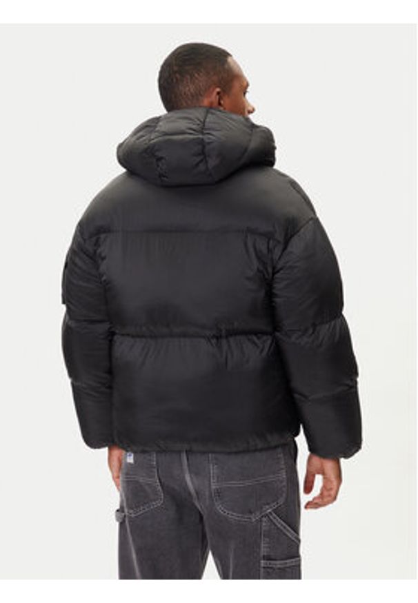 Alpha Industries Kurtka zimowa 148130 Czarny Regular Fit. Kolor: czarny. Materiał: syntetyk. Sezon: zima