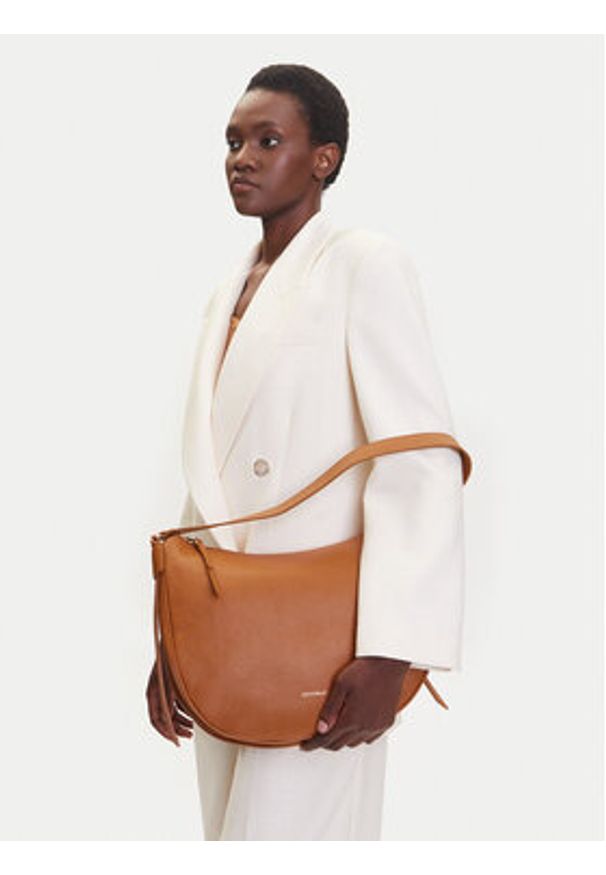 Coccinelle Torebka E1 SHA 13 02 01 Brązowy. Kolor: brązowy. Materiał: skórzane