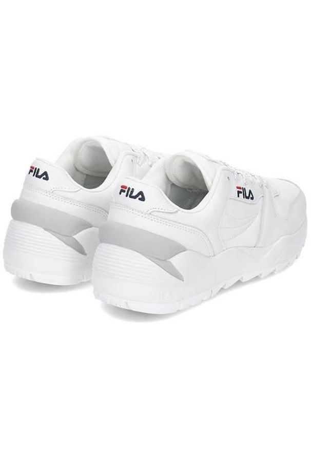 Buty Fila Orbit CMR Jogger L Low. Kolor: biały. Materiał: materiał, skóra, tkanina, syntetyk. Sport: turystyka piesza