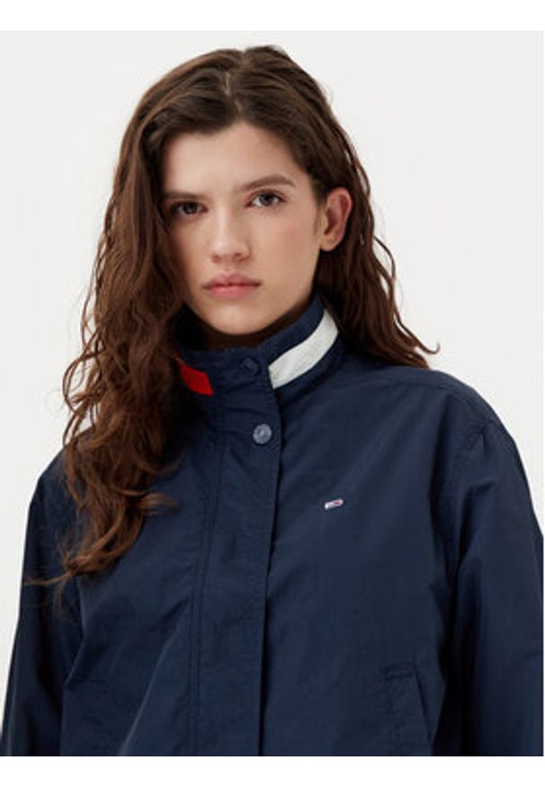 Tommy Jeans Kurtka przejściowa Essential DW0DW20439 Granatowy Regular Fit. Kolor: niebieski. Materiał: syntetyk