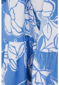 United Colors of Benetton sukienka bawełniana midi rozkloszowana. Typ kołnierza: dekolt hiszpanka. Kolor: niebieski. Materiał: bawełna. Długość: midi
