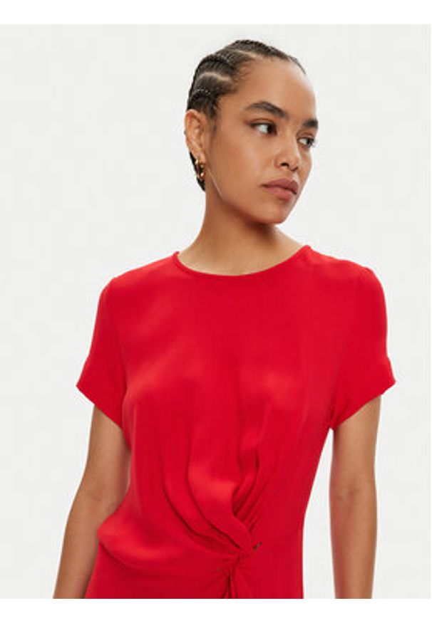 Herskind Sukienka codzienna Noelle 5205736 Czerwony Regular Fit. Okazja: na co dzień. Kolor: czerwony. Materiał: wiskoza. Typ sukienki: proste. Styl: casual