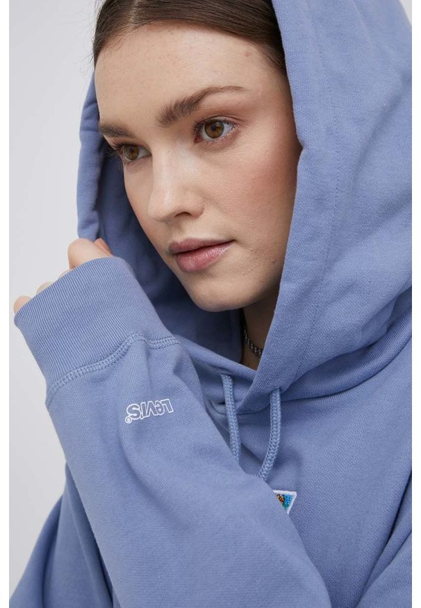 Levi's® - Levi's bluza bawełniana damska kolor fioletowy z kapturem gładka. Okazja: na spotkanie biznesowe, na co dzień. Typ kołnierza: kaptur. Kolor: fioletowy. Materiał: bawełna. Wzór: gładki. Styl: casual, biznesowy