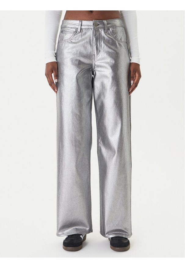 Adidas - adidas Jeansy Firebird KD2922 Srebrny Loose Fit. Kolor: srebrny