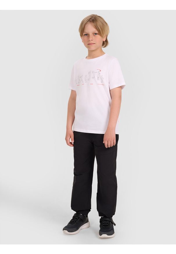 4f - 4F T-shirt regular z nadrukiem chłopięcy - biały 152 (11-12 lat). Okazja: na co dzień. Kolor: biały. Materiał: jersey, materiał, bawełna. Długość rękawa: krótki rękaw. Długość: krótkie. Wzór: nadruk. Sezon: lato. Styl: klasyczny, sportowy, casual