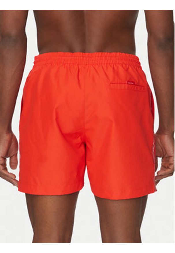 Calvin Klein Swimwear Szorty kąpielowe KM0KM01109 Czerwony Regular Fit. Kolor: czerwony. Materiał: syntetyk