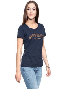 Mustang - MUSTANG T SHIRT DAMSKI Alexia C Print DARK SAPPHIRE 1008380 4136. Wzór: nadruk
