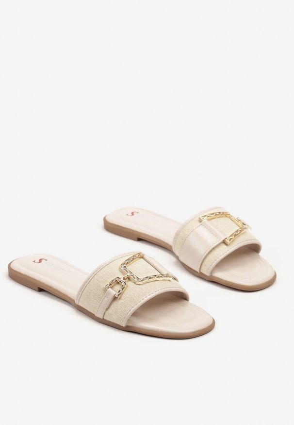 Born2be - Beżowe Klapki z Metalową Ozdobą i Cyrkoniami Rinolissa. Okazja: na co dzień, na spacer. Kolor: beżowy. Materiał: jeans. Wzór: aplikacja. Styl: elegancki, casual