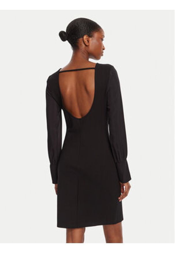 Armani Exchange Sukienka dzianinowa XW000756 AF16136 UC001 Czarny Slim Fit. Kolor: czarny. Materiał: wiskoza