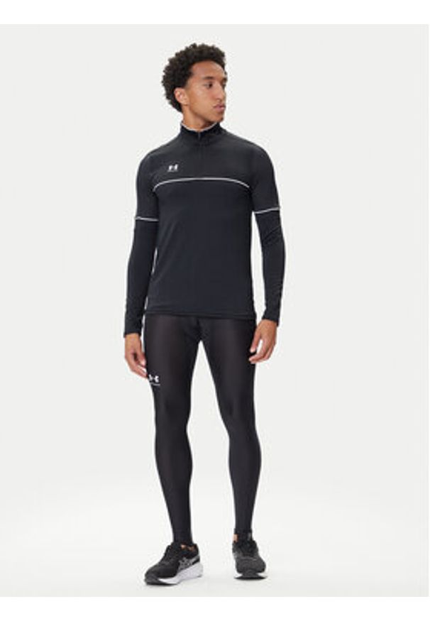 Under Armour Bluza techniczna Ua Challenger 6004043 Czarny Slim Fit. Kolor: czarny. Materiał: syntetyk