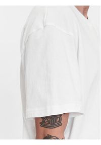 Tommy Jeans T-Shirt NY Grunge Sport DM0DM17744 Biały Classic Fit. Kolor: biały. Materiał: bawełna. Styl: sportowy #3