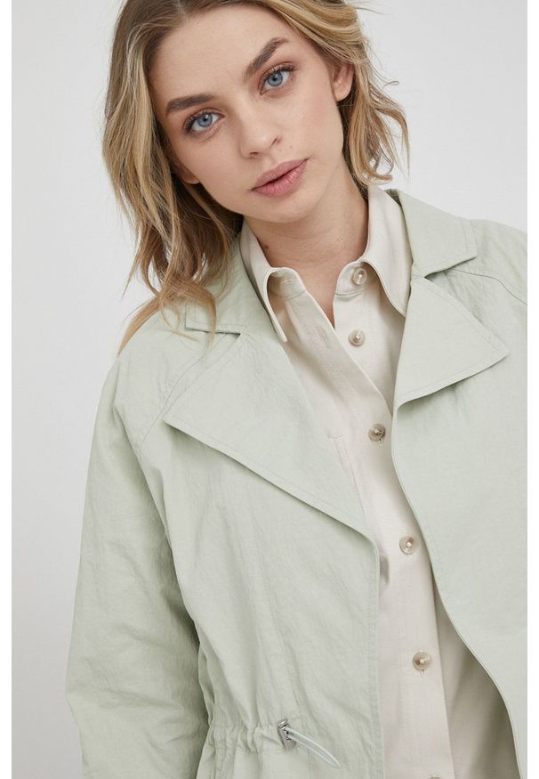 DKNY - Dkny kurtka damska kolor zielony przejściowa. Okazja: na co dzień. Kolor: zielony. Długość rękawa: raglanowy rękaw. Styl: casual
