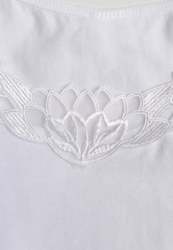 Renee - Biały Bieliźniany Top na Ramiączkach z Bawełny Zdobiony Koronką Bernelle. Kolor: biały. Materiał: bawełna, koronka. Długość rękawa: na ramiączkach. Wzór: aplikacja, koronka