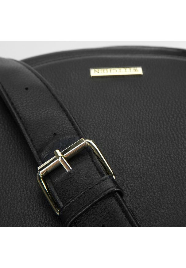 Wittchen - Damska listonoszka saddle bag z szerokim paskiem. Kolor: czarny. Wzór: haft. Dodatki: z haftem. Materiał: skórzane. Styl: casual. Rodzaj torebki: na ramię