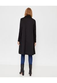 COMME des GARCONS - COMME DES GARCONS - Czarny płaszcz z ekologicznym podszyciem. Kolor: czarny. Materiał: futro. Długość: długie. Styl: klasyczny, elegancki #2