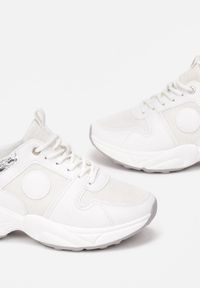 Born2be - Białe Buty Sportowe Cananassa. Nosek buta: okrągły. Zapięcie: sznurówki. Kolor: biały. Materiał: dresówka, materiał. Szerokość cholewki: normalna #3