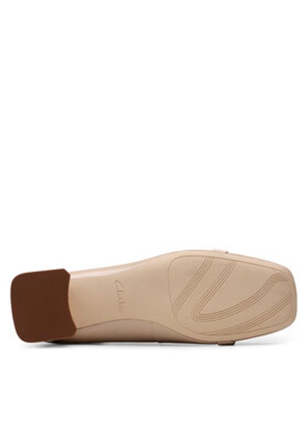 Clarks Czółenka Nyta45 Court 26181319 Beżowy. Kolor: beżowy. Materiał: skóra, lakier
